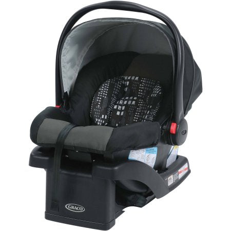 Baby car seat with base. clean and sanitized. Maui baby rentals